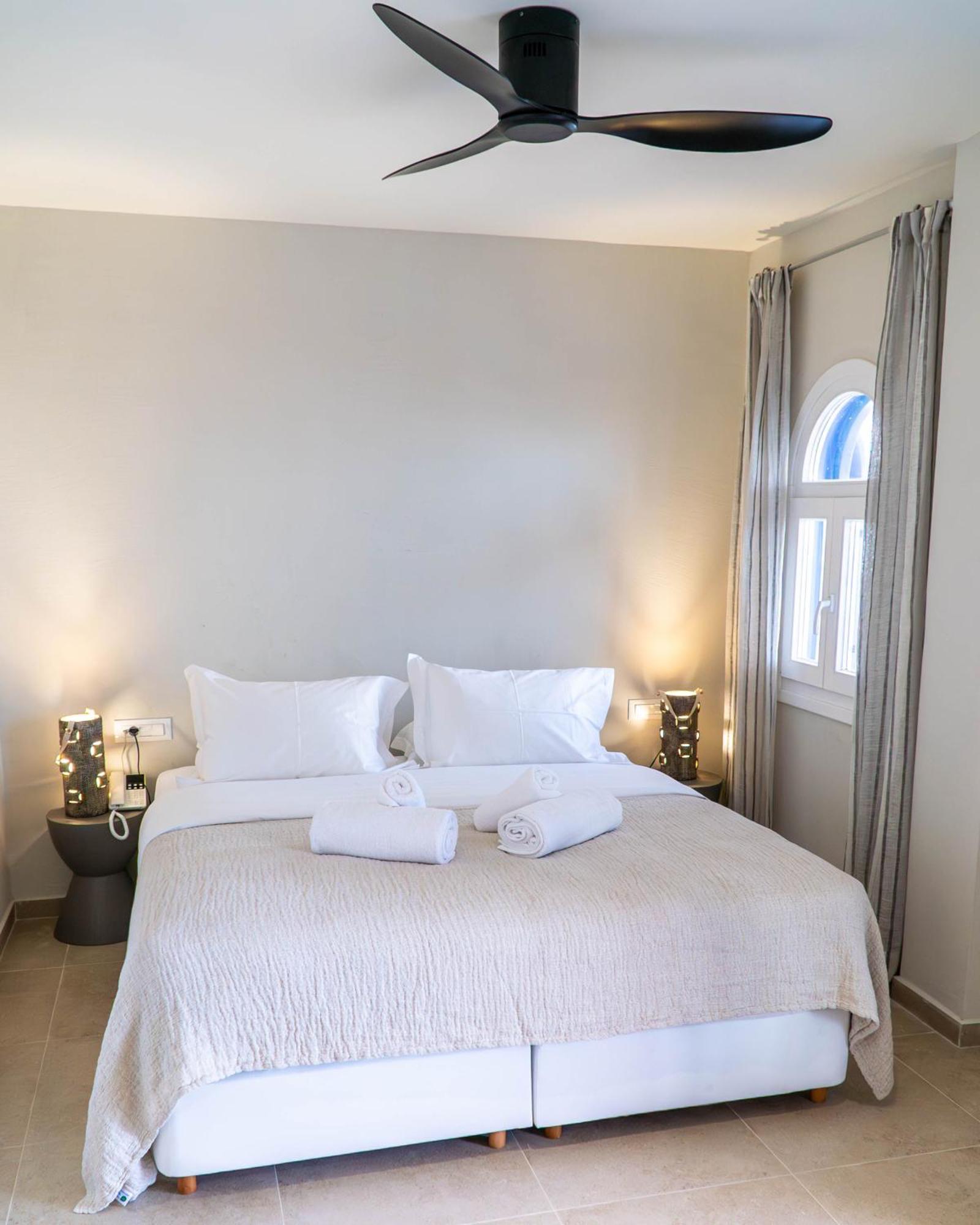 The Noverian Bios Santorini Boutique Hotel 5*