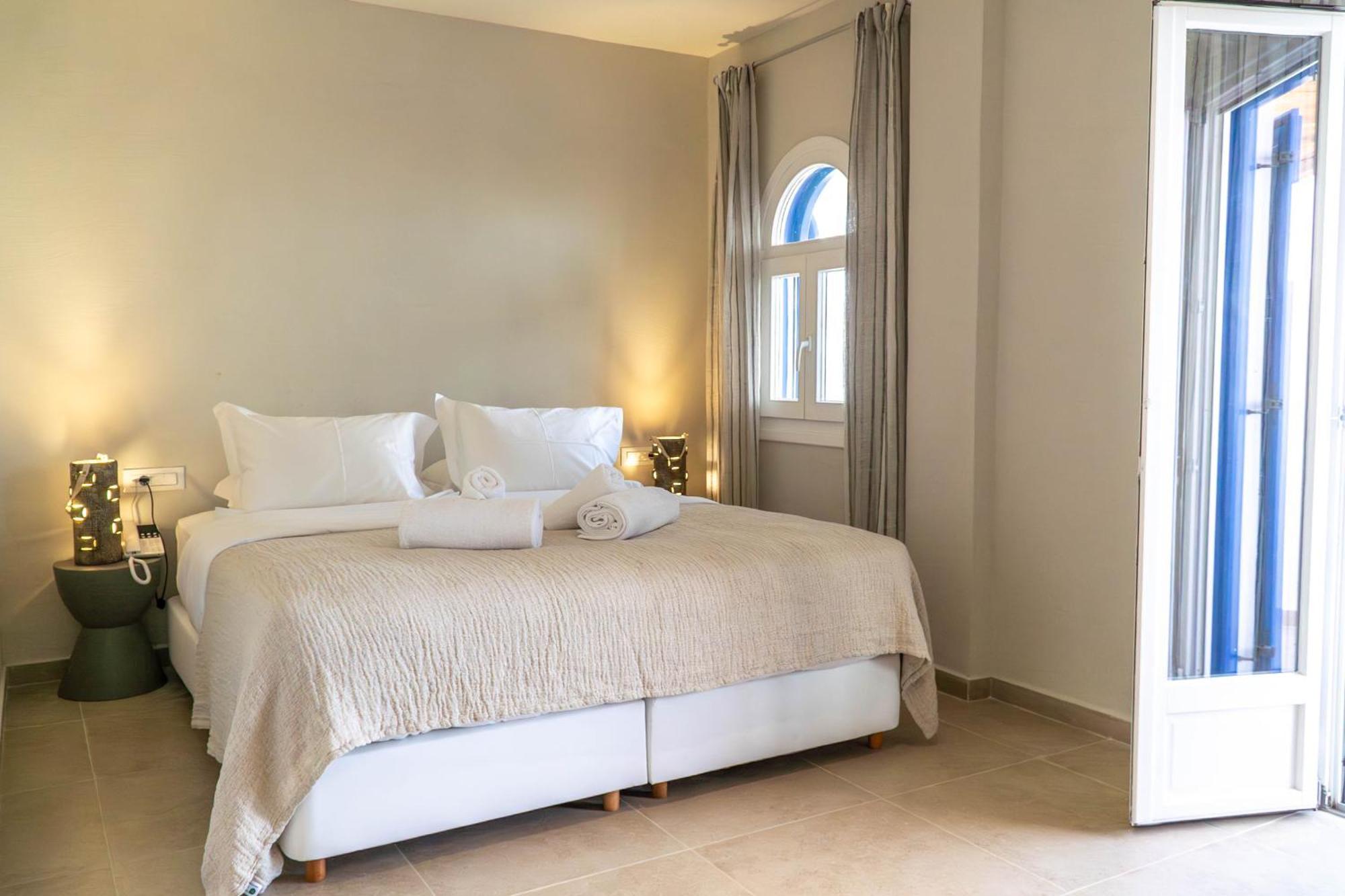 Hotel The Noverian Bios Santorini Boutique