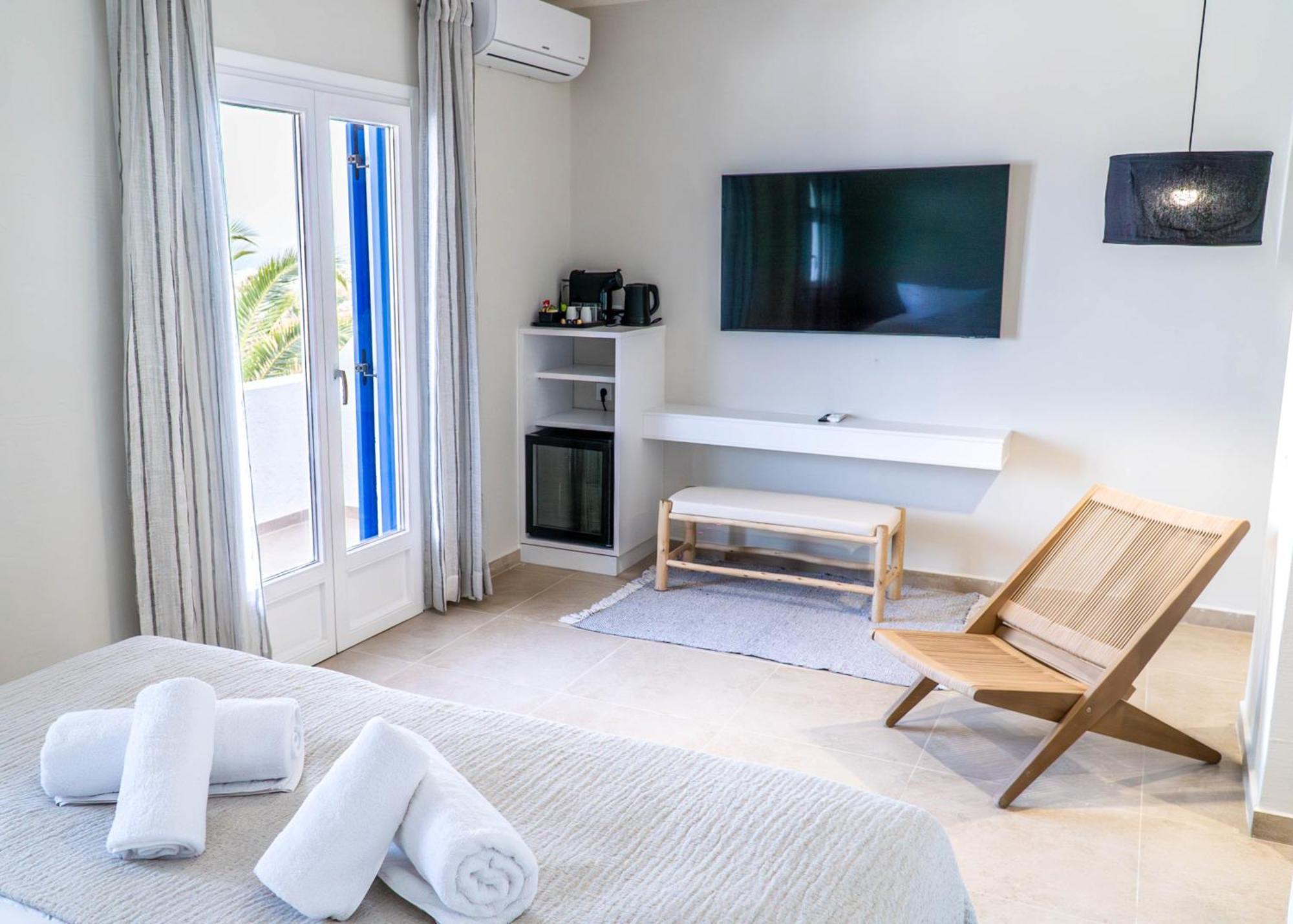 The Noverian Bios Santorini Boutique Hotel 5*